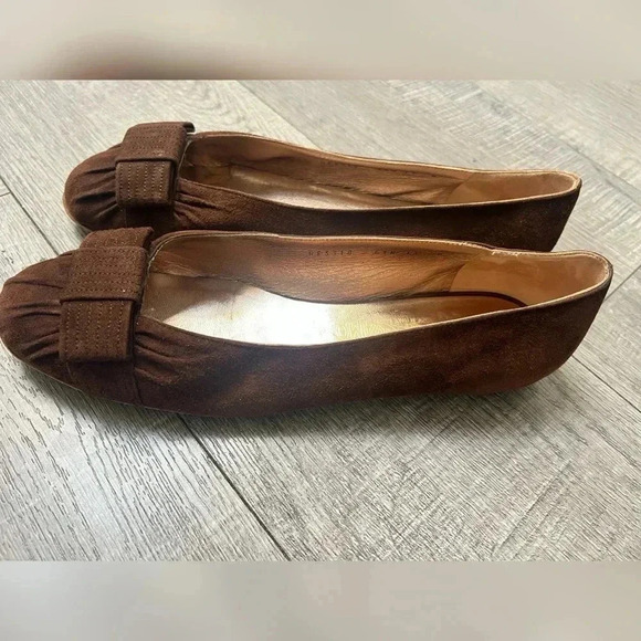 Salvatore Ferragamo Brown Suede
Bow Front Ballerina Flats Size 11 - Picture 2 of 5